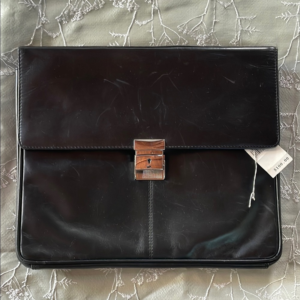 Wilsons Leather Black Briefcase with Minimalist Elegance